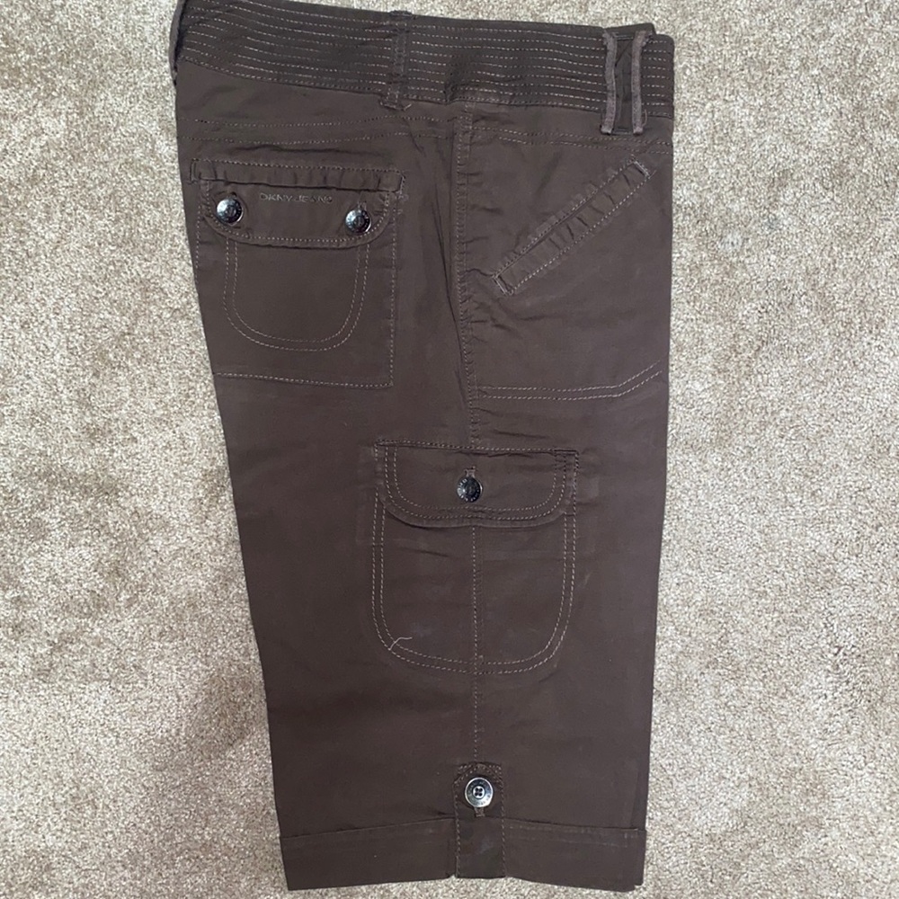 Like New**DKNY Brown pants size 8.